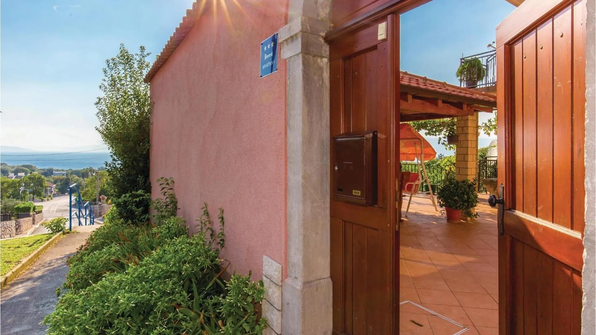 2 Bedroom Gorgeous Apartment In Kostrena Croatia
