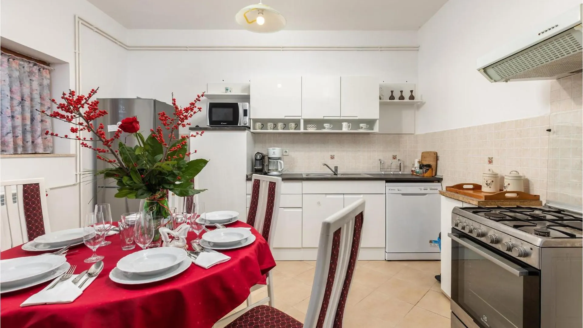 2 Bedroom Gorgeous Apartment In Kostrena